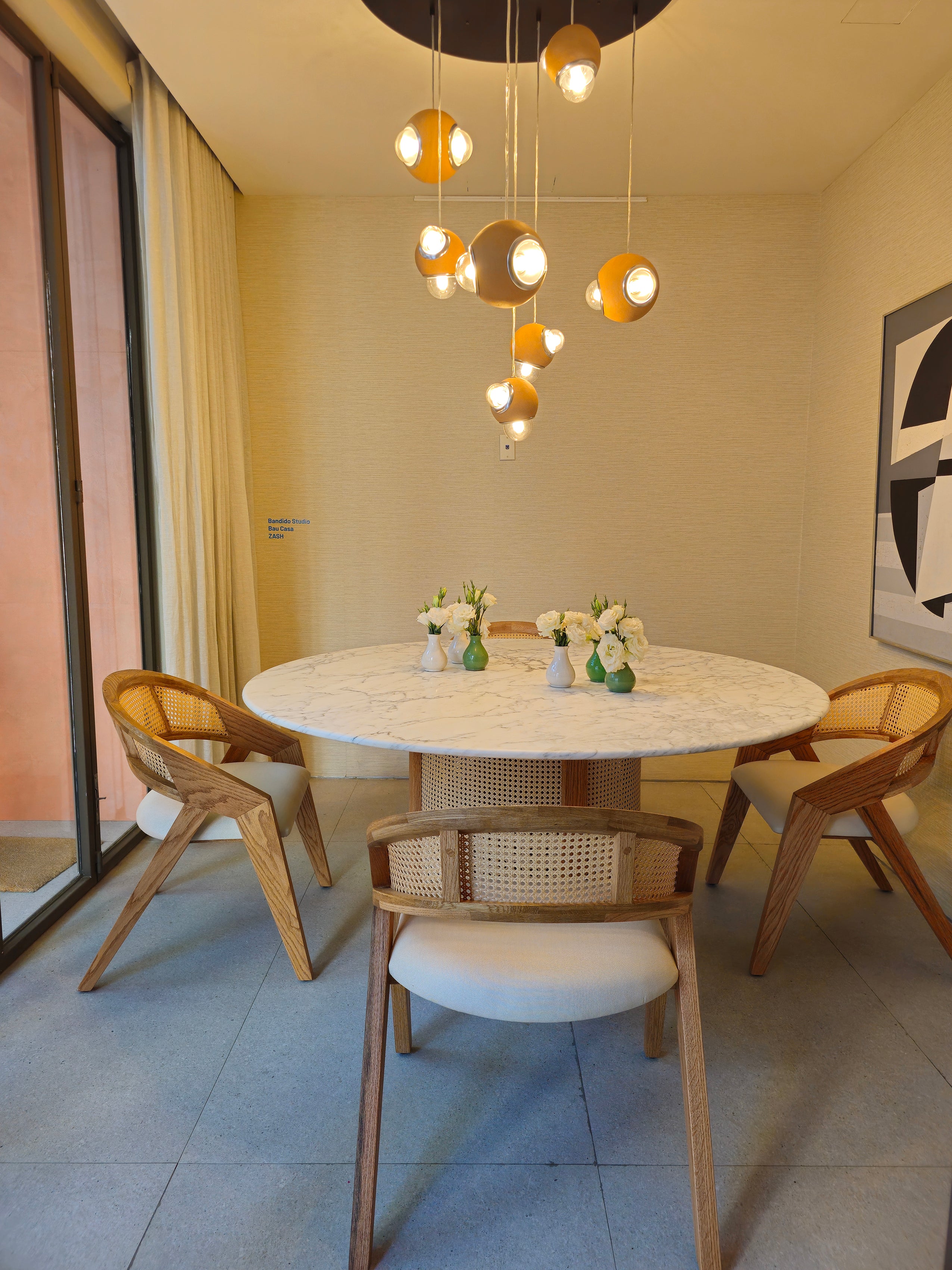 Comedor Palm Table Chico Redondo. 4-6 Comensales.